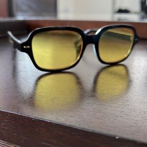 Retro yellow lens glasses